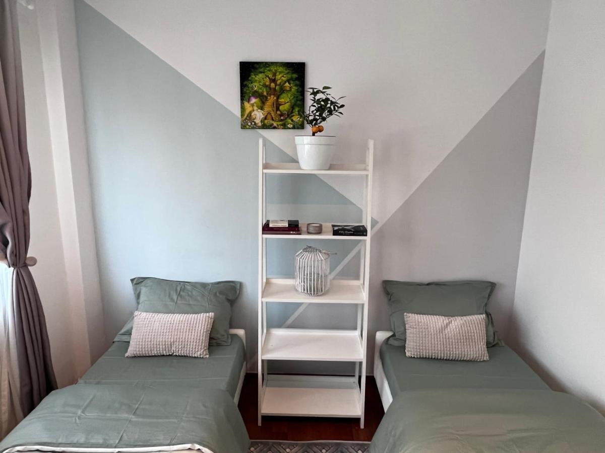 3 Rooms Apartment Palace View Iasi Exterior photo
