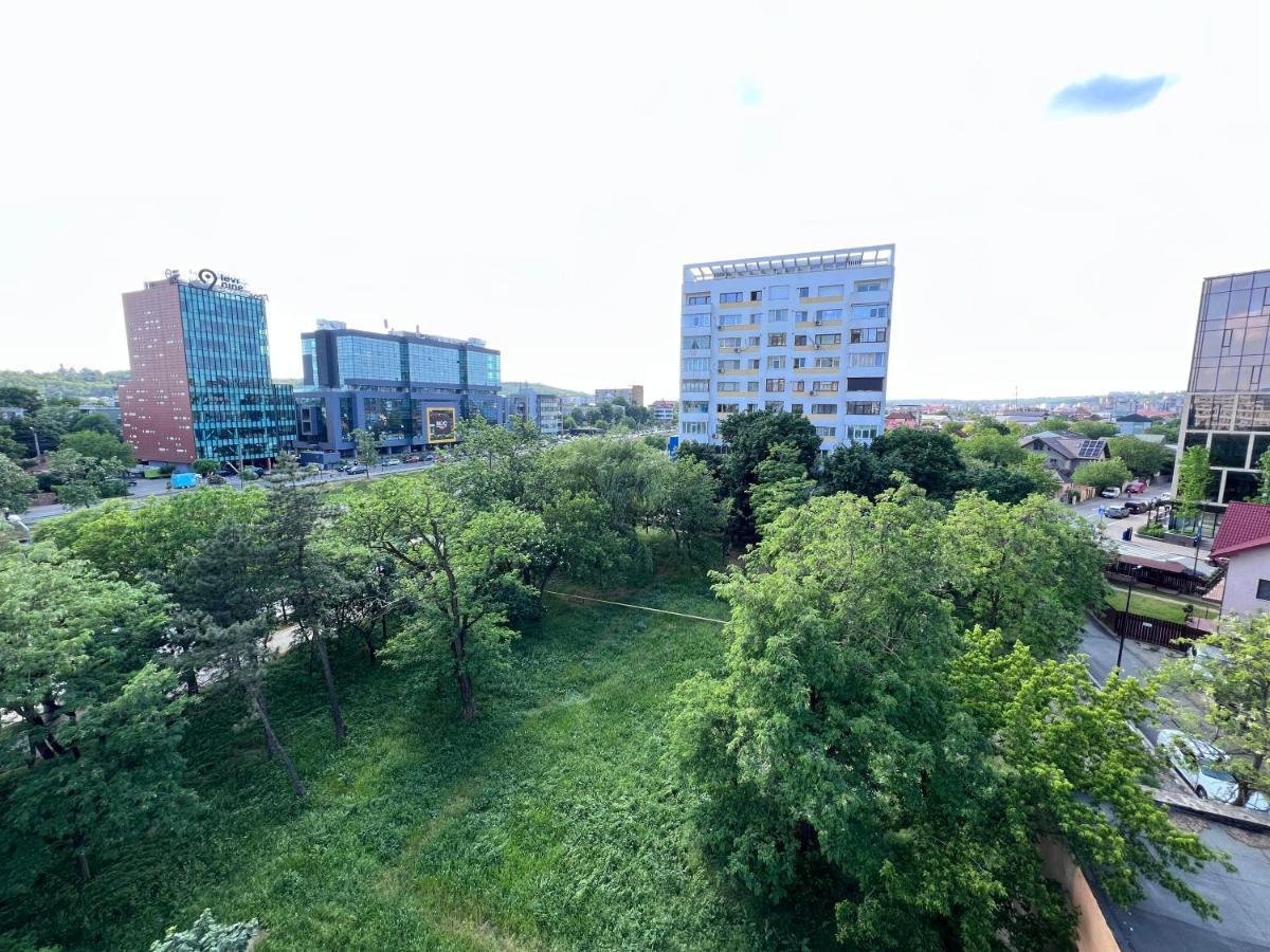 3 Rooms Apartment Palace View Iasi Exterior photo